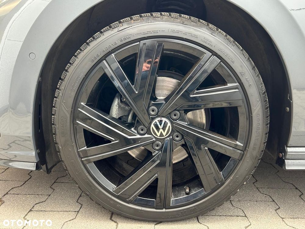 Volkswagen Golf 2.0 TDI R-Line DSG - 35