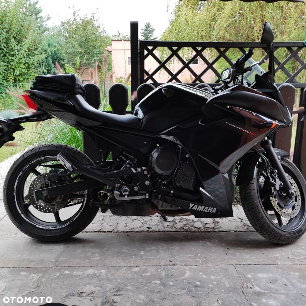 Yamaha XJ - 25