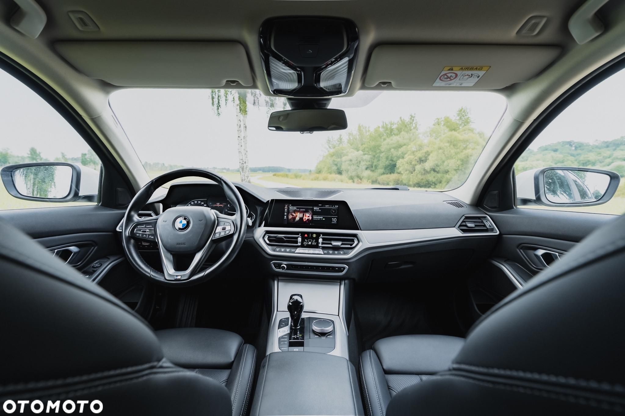 BMW Seria 3 318i - 13