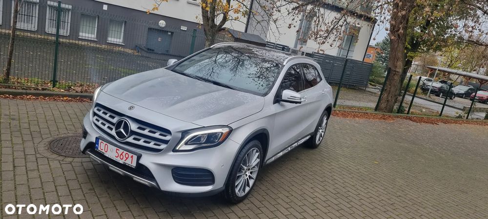 Mercedes-Benz GLA 250 4Matic 7G-DCT - 1