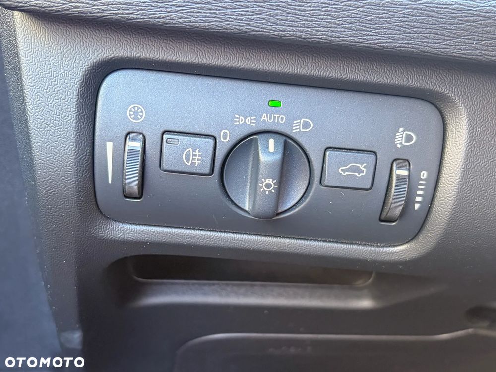 Volvo V40 D2 Geartronic - 25
