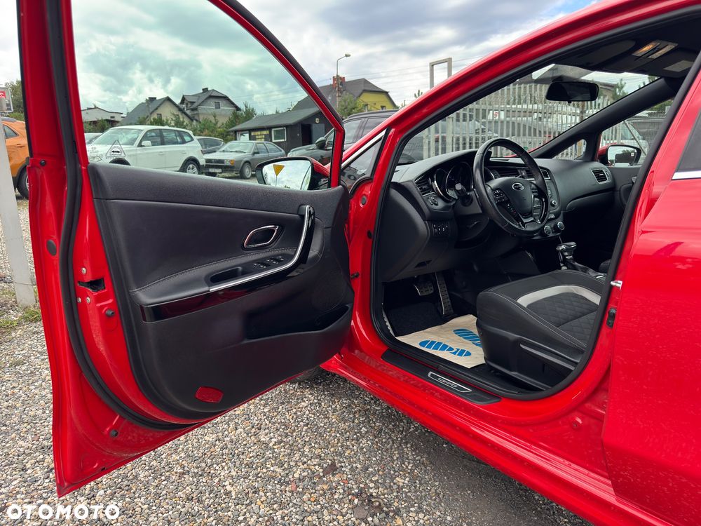 Kia Ceed 1.6 CRDi GT Line DCT - 12