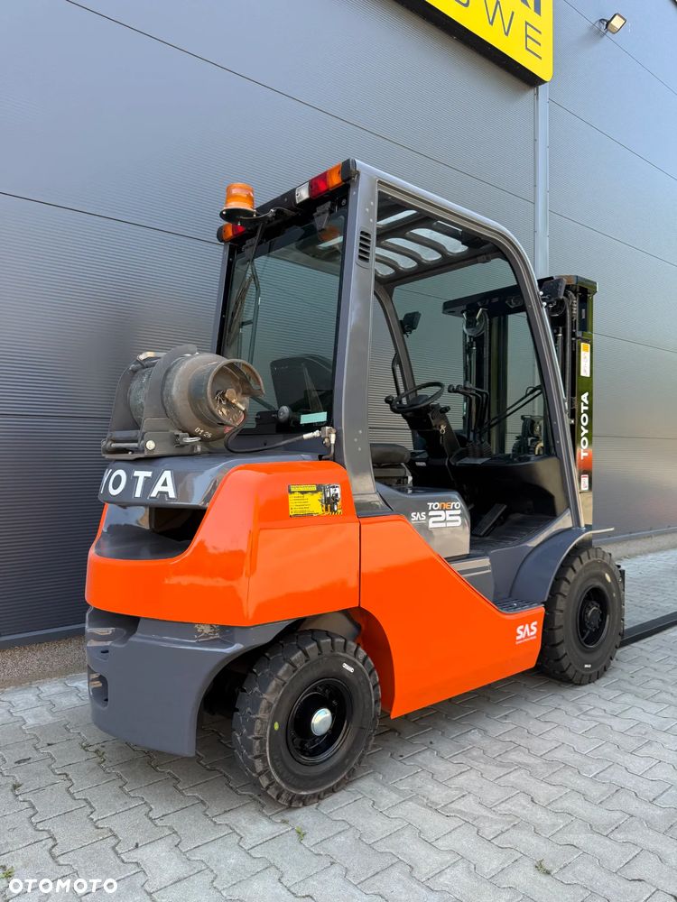 Toyota 02-8FGF25 - 6