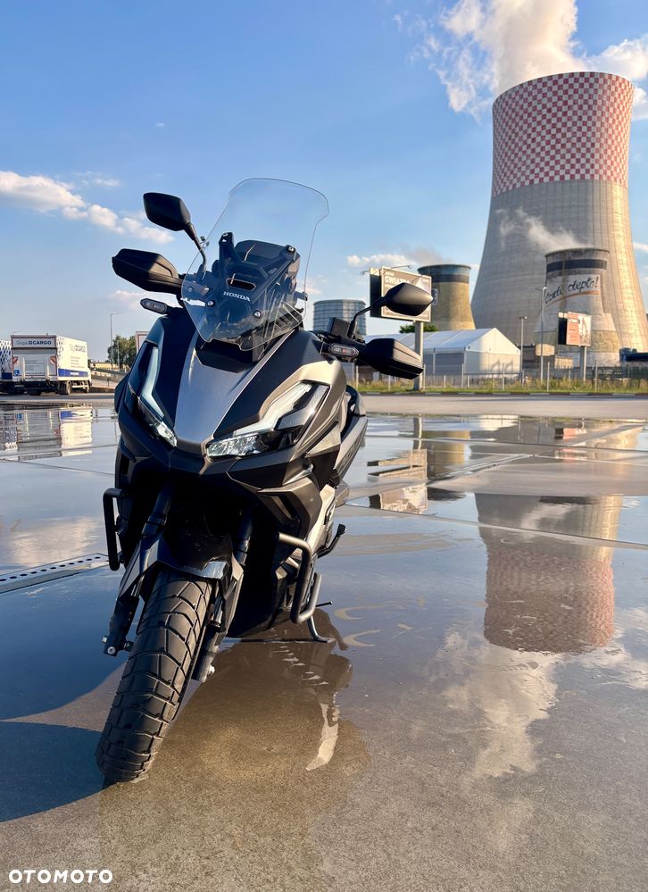 Honda ADV350 - 5