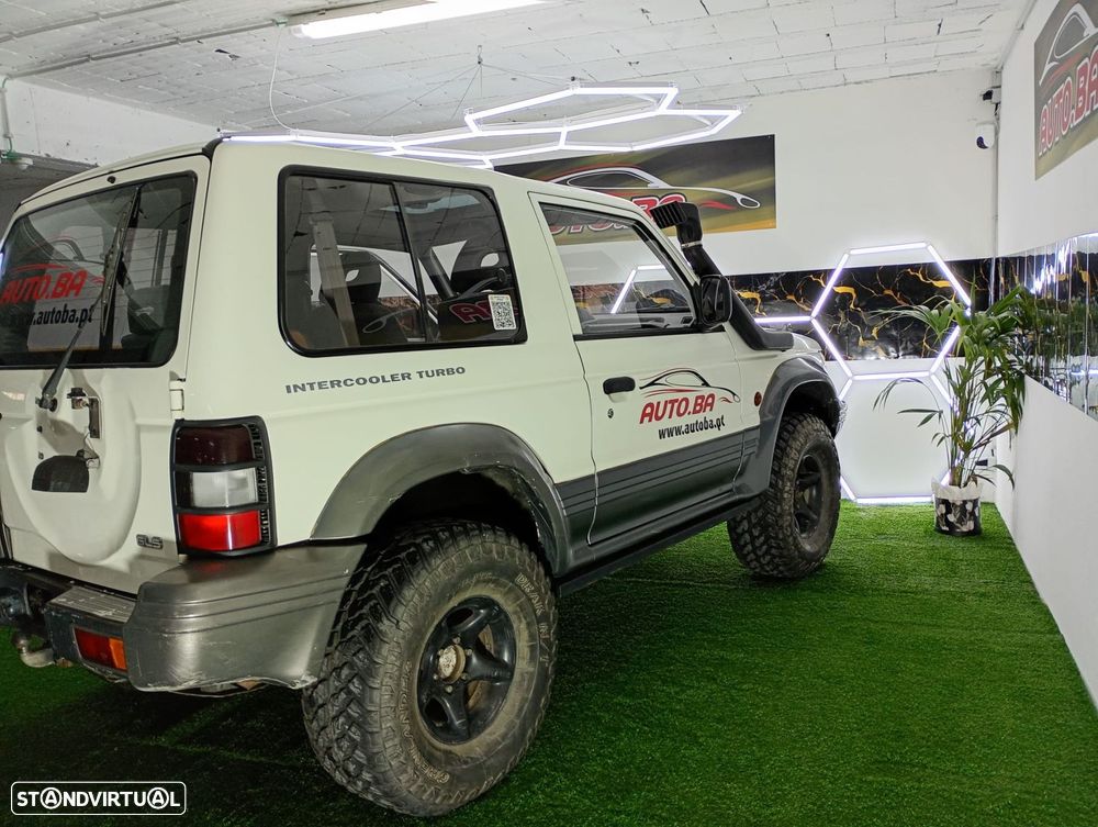 Mitsubishi Pajero 2.5 TDi GLS - 34