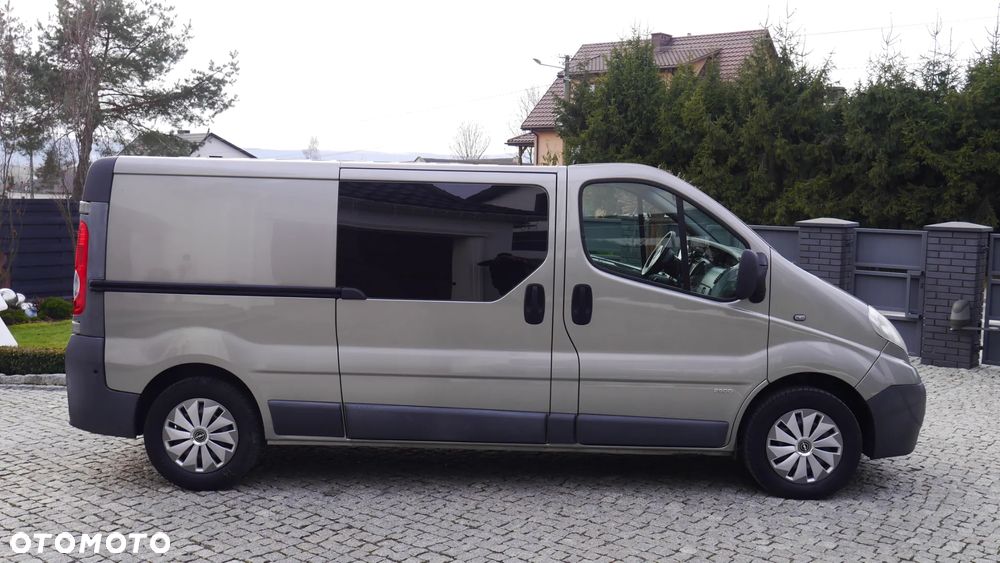 Renault TRAFIC - 10