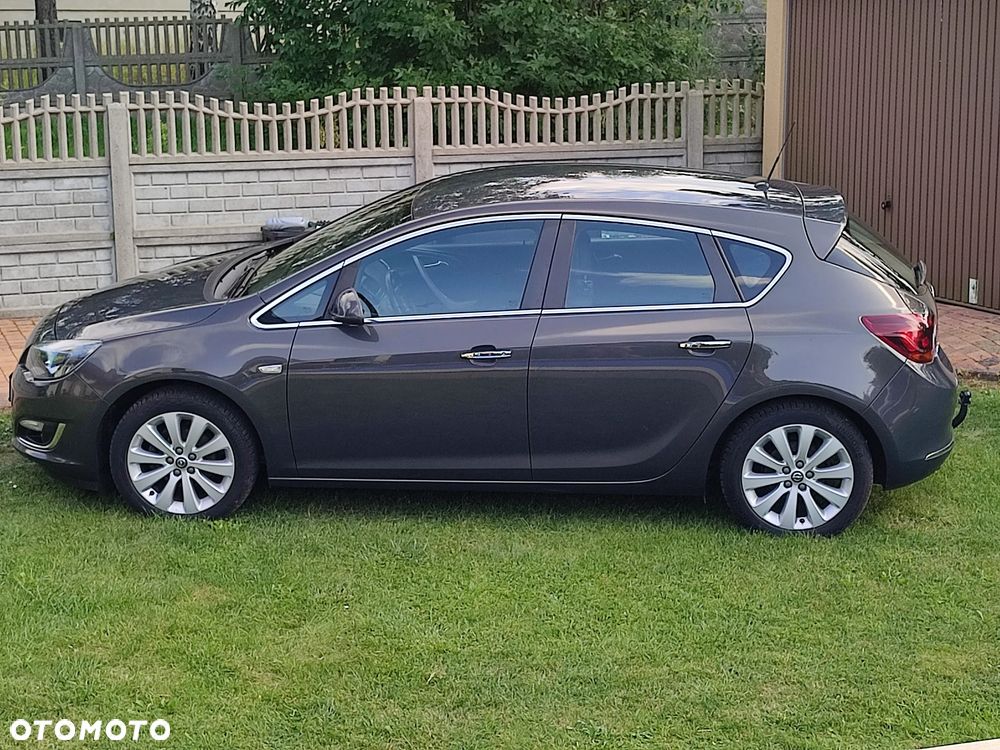 Opel Astra - 1
