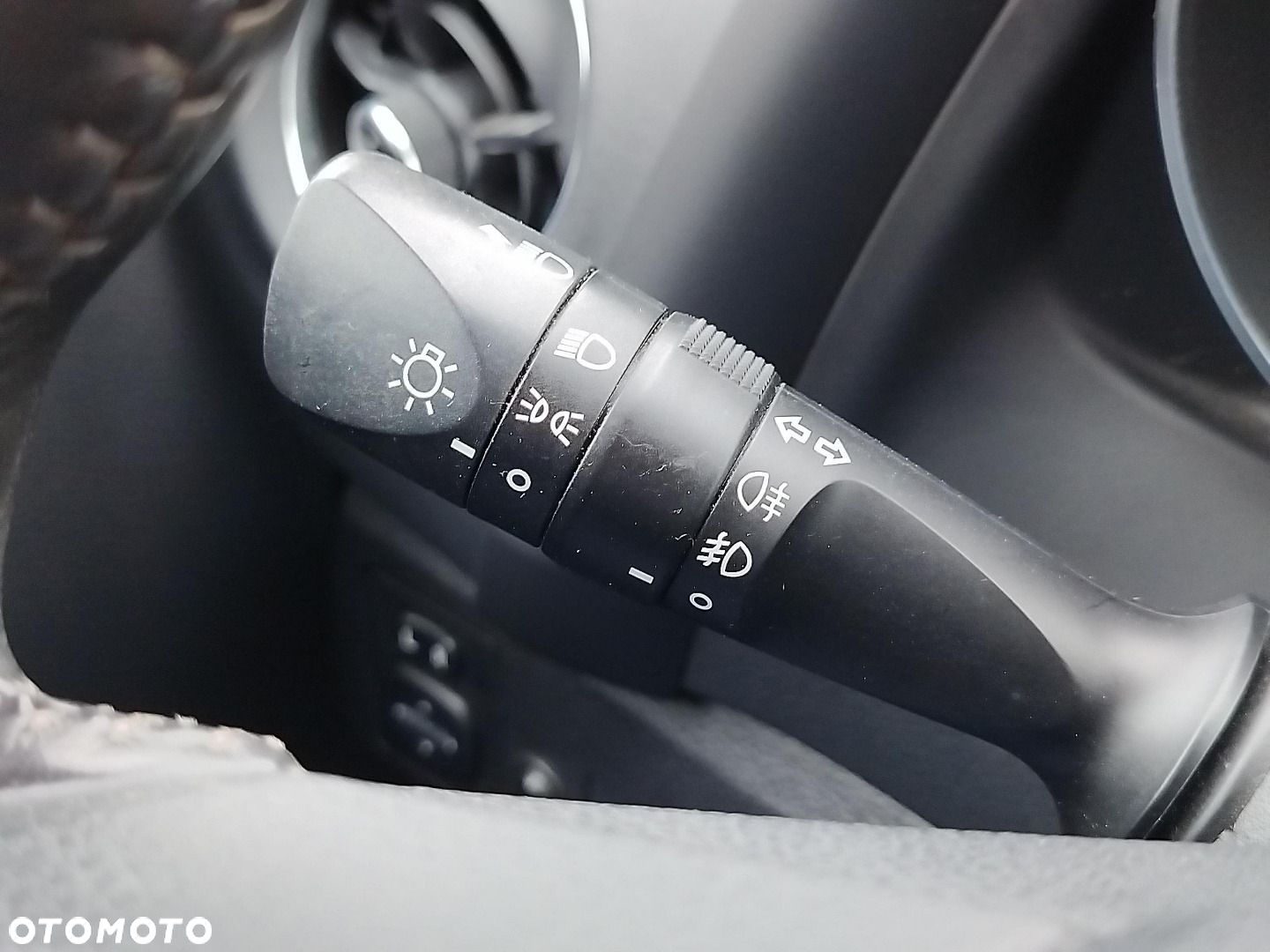 Toyota Auris - 16