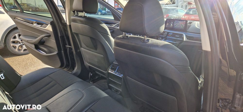 BMW Seria 5 520d AT - 3