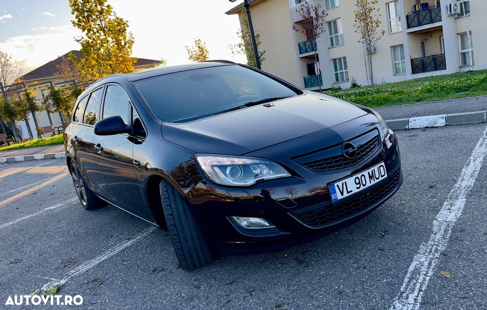 Opel Astra 2.0 CDTI Exklusiv - 27