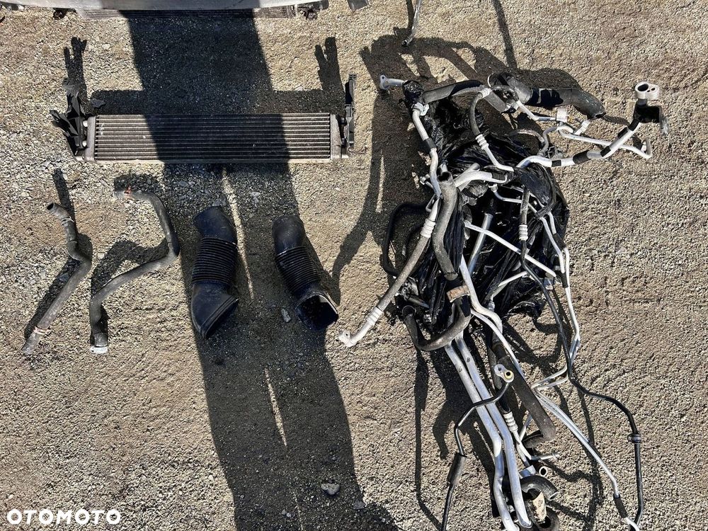 Mercedes W221 2012 6.3 AMG PAS PRZEDNI CHŁODNICE WENTYLATOR - 5