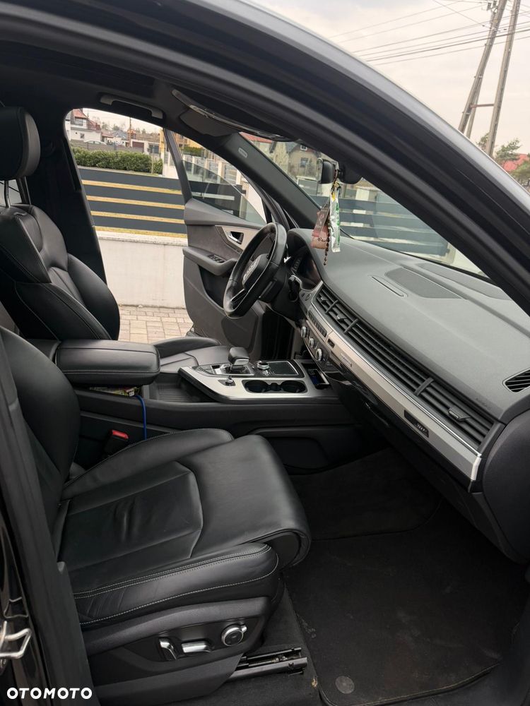Audi Q7 - 9