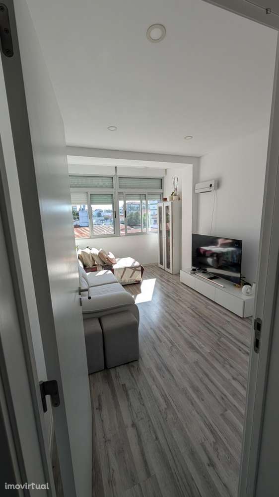 Quarto - localizado em Setubal - Grande imagem: 4/7