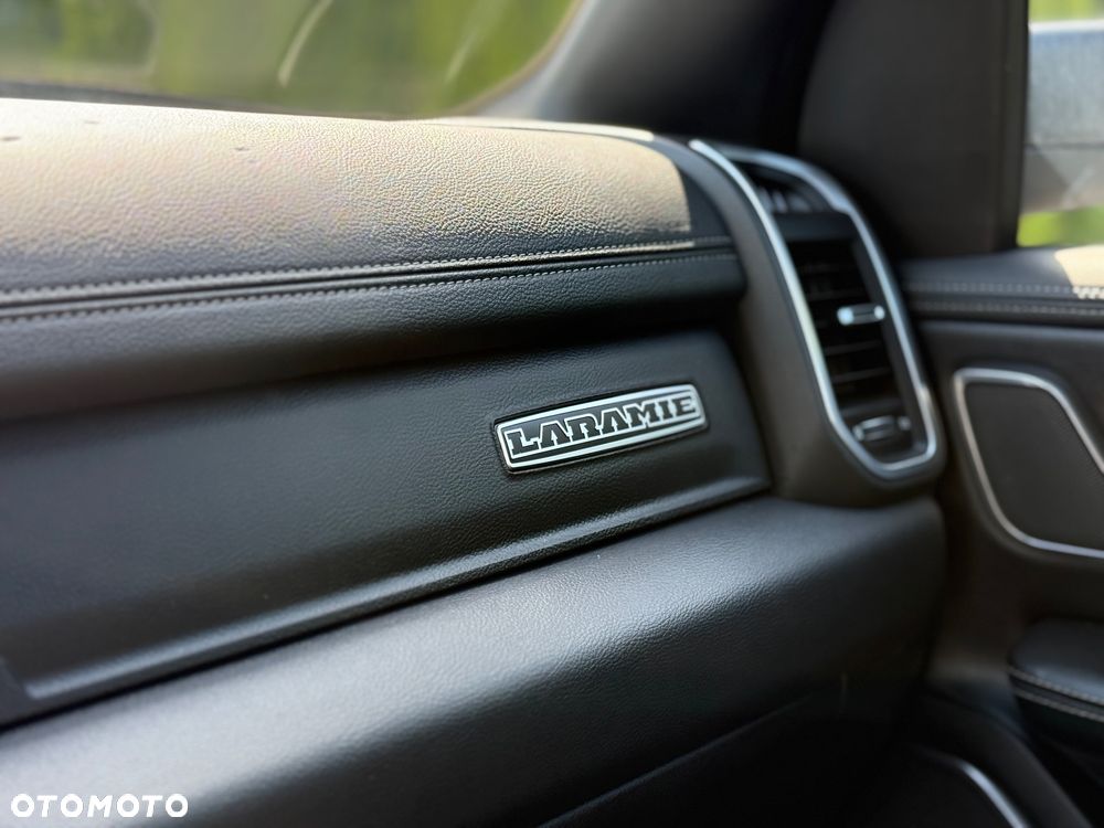 RAM 1500 Crew Cab Laramie - 28