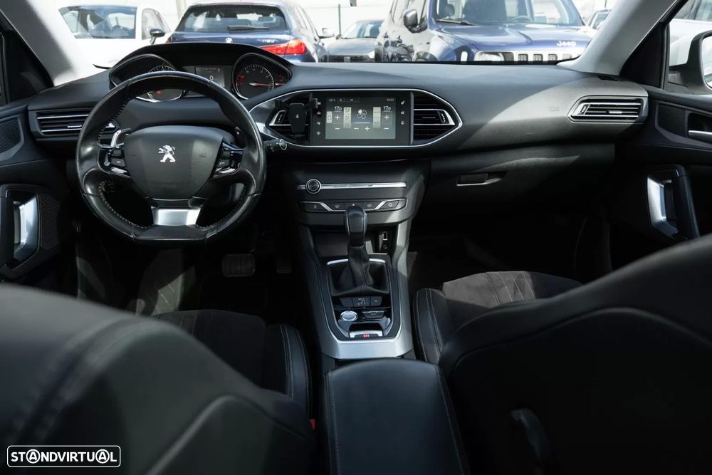 Peugeot 308 - 4