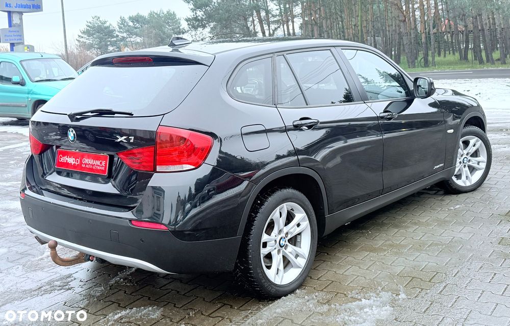 BMW X1 xDrive18d xLine - 11