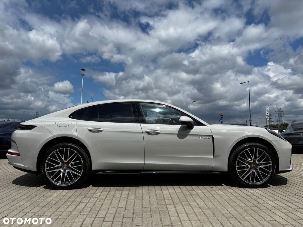 Porsche Panamera - 11