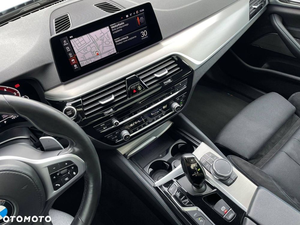 BMW Seria 5 - 33