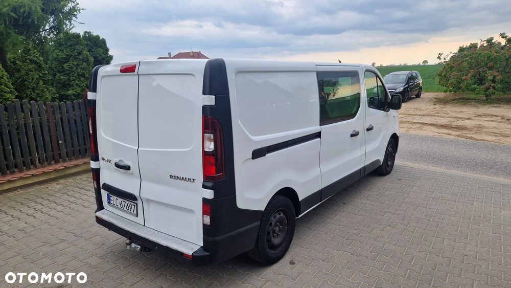 Renault Trafic doka 5 osób - 6