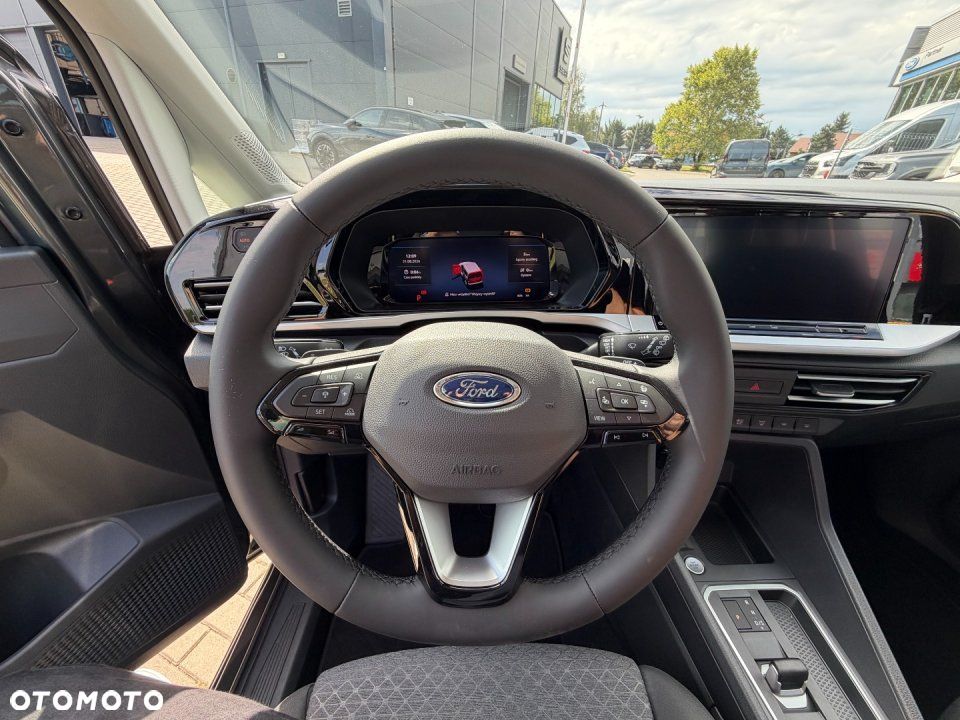 Ford Tourneo Connect - 11