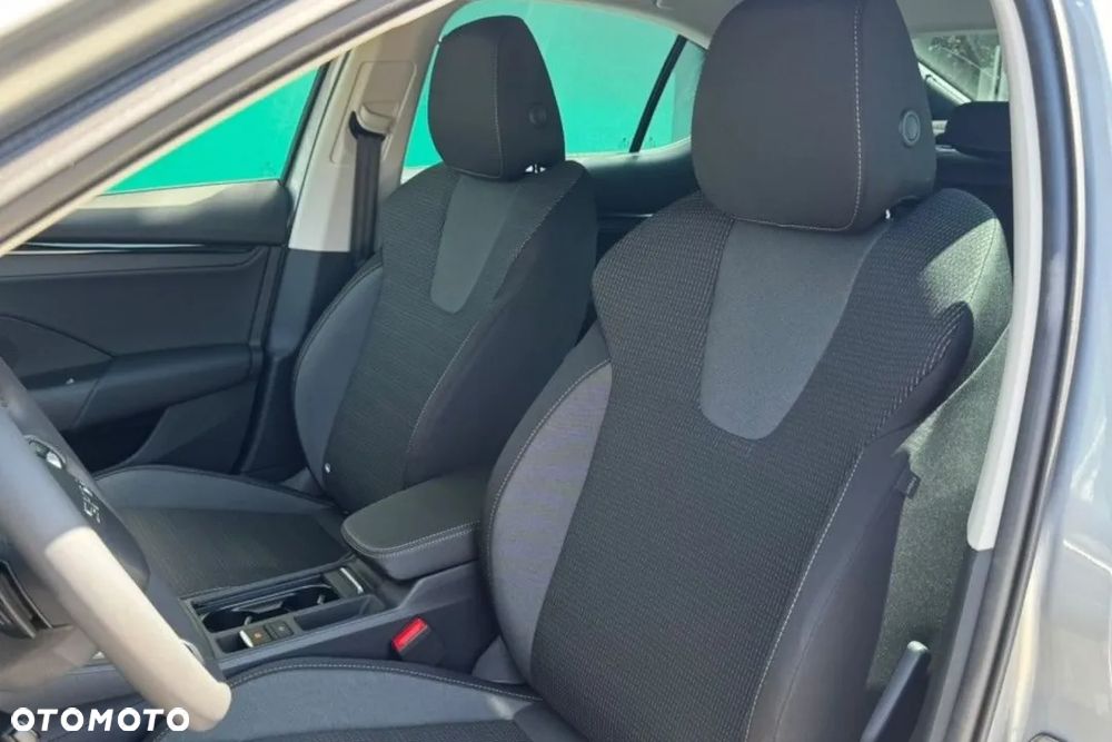 Skoda Octavia 1.5 TSI mHEV Drive Essence DSG - 15