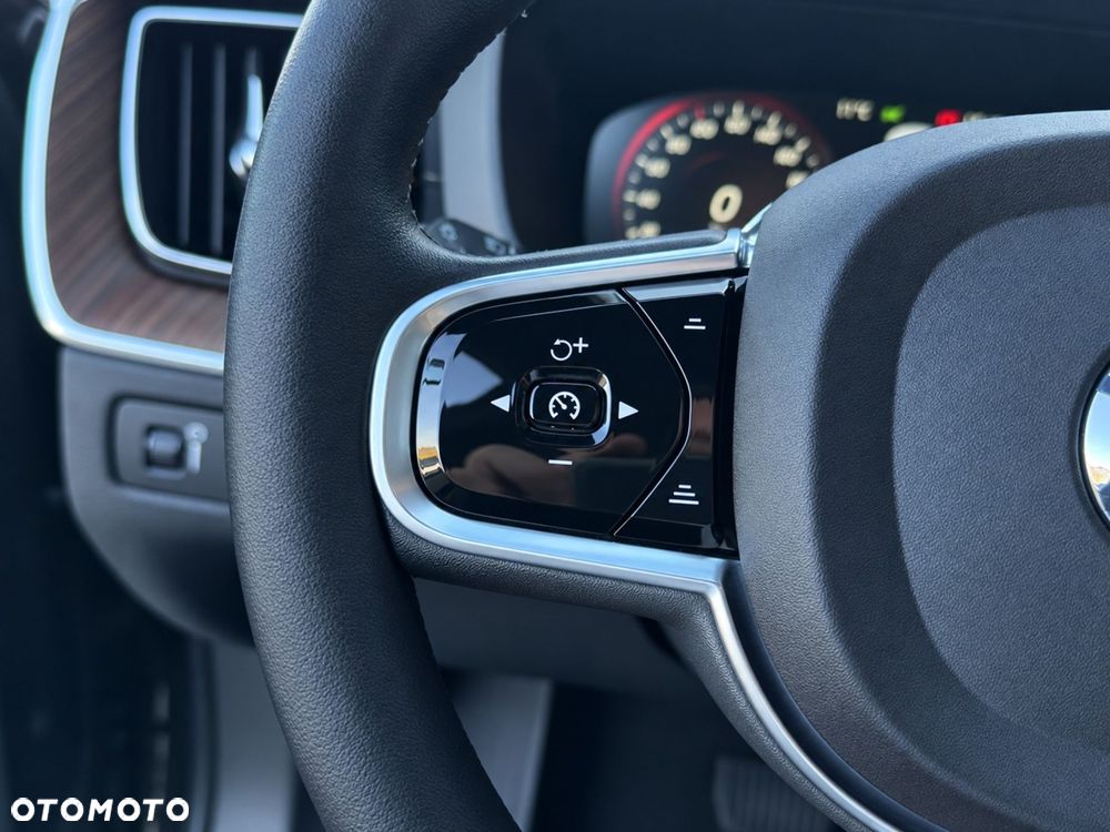 Volvo XC 60 D5 AWD Geartronic Inscription - 15