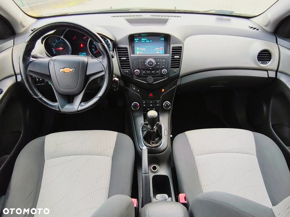 Chevrolet Cruze 2009 photo 4