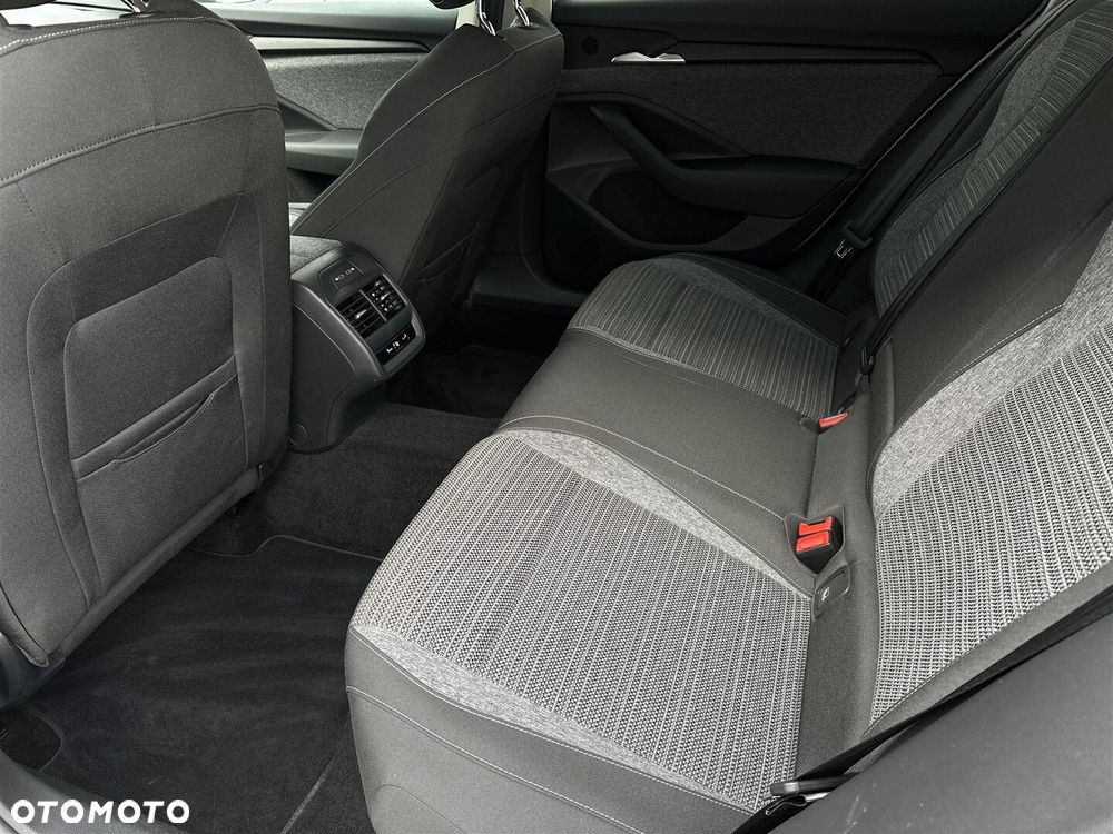 Skoda Superb 2.0 TDI SCR 4x4 Selection DSG - 13