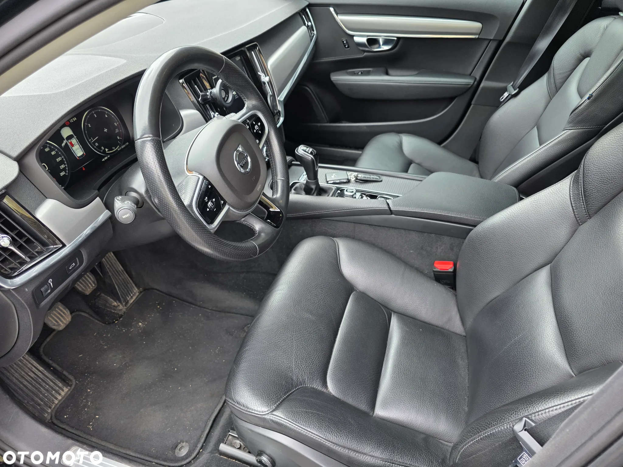 Volvo V90 D4 Inscription - 10
