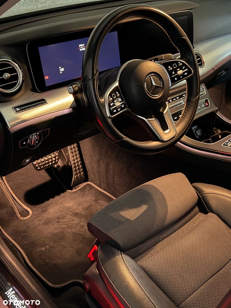Mercedes-Benz Klasa E 220 d 4-Matic AMG - 11