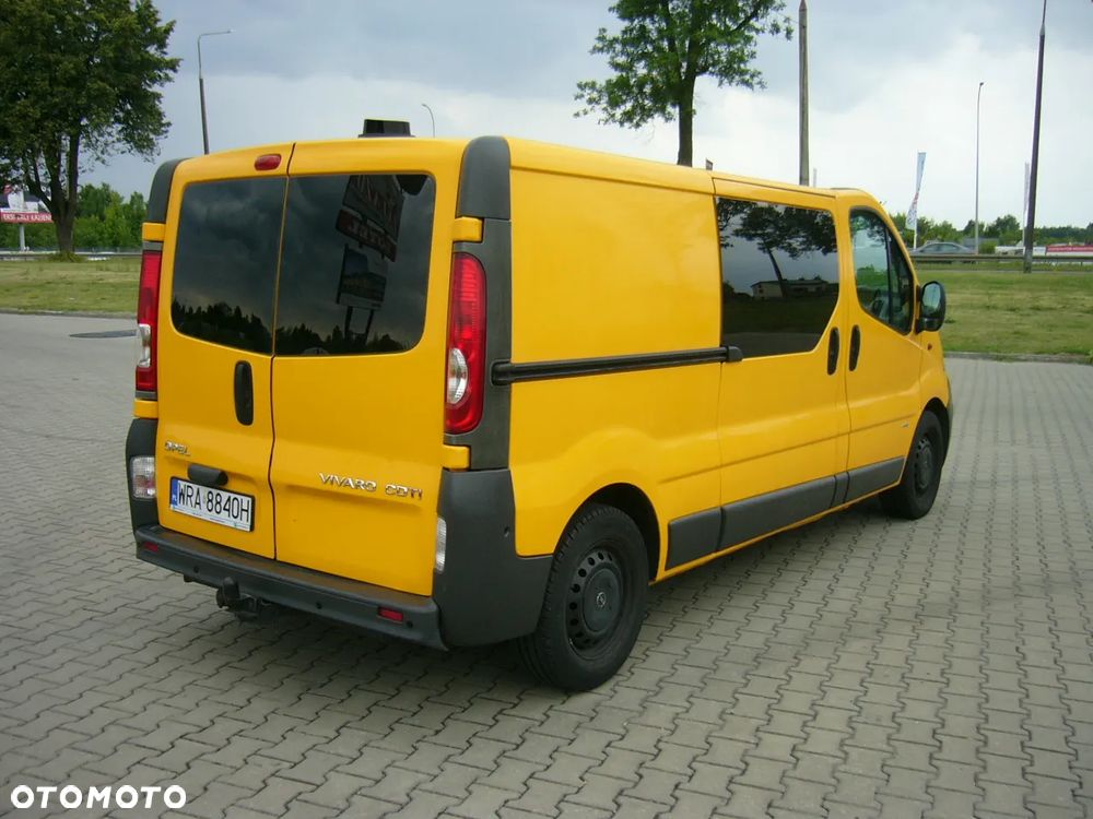 Opel Vivaro LONG 2,5 dci 115 Ps - 4