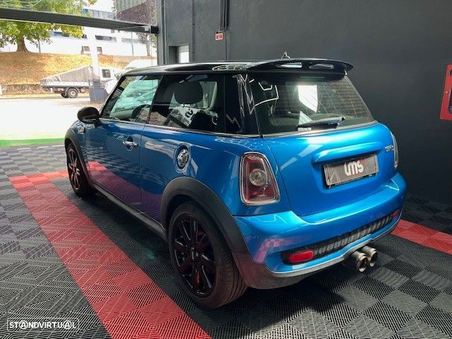 MINI 3 Portas Cooper S - 4