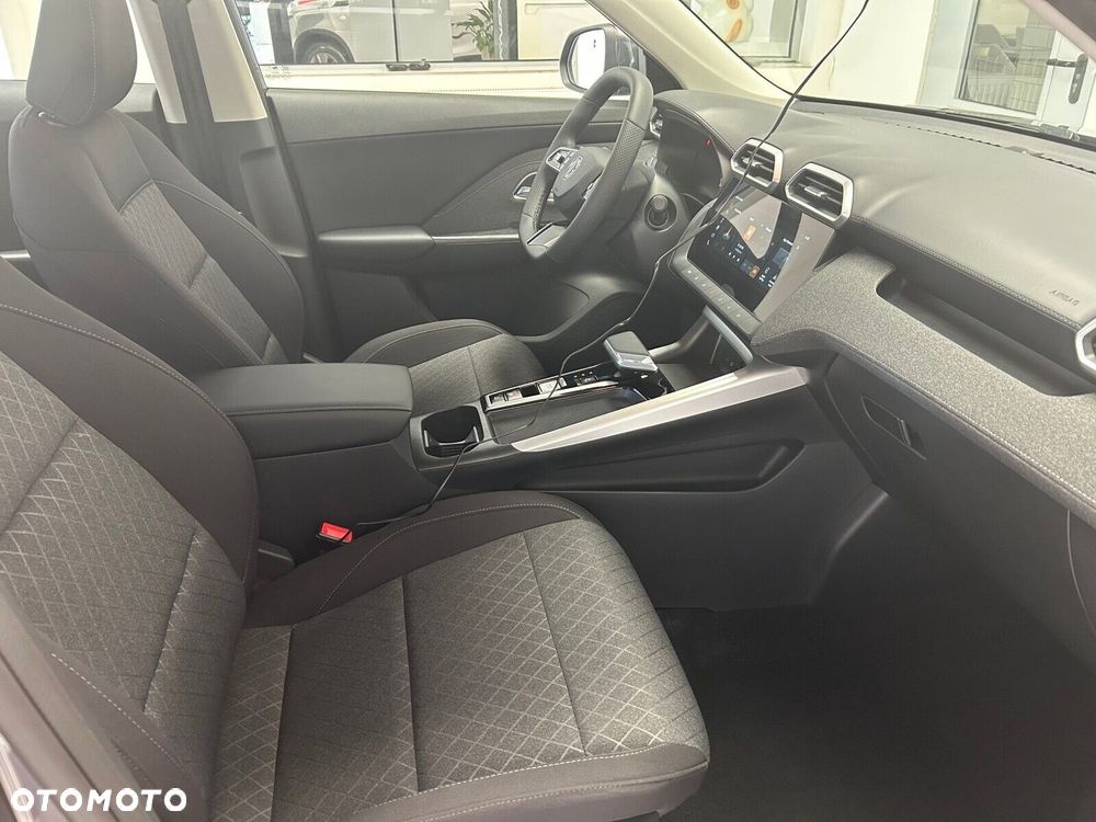 MG ZS Hybrid+ - 15