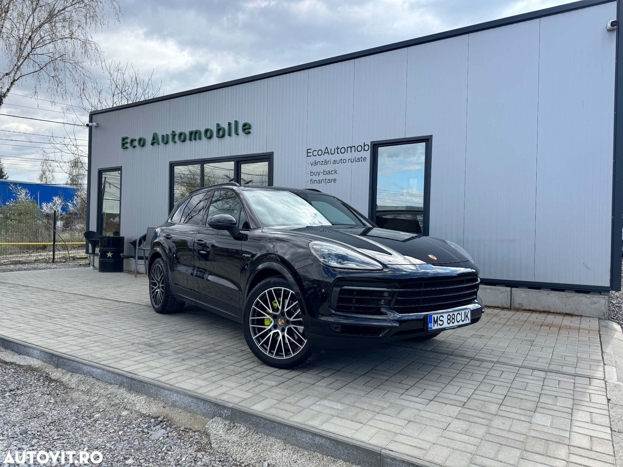 Porsche Cayenne - 25
