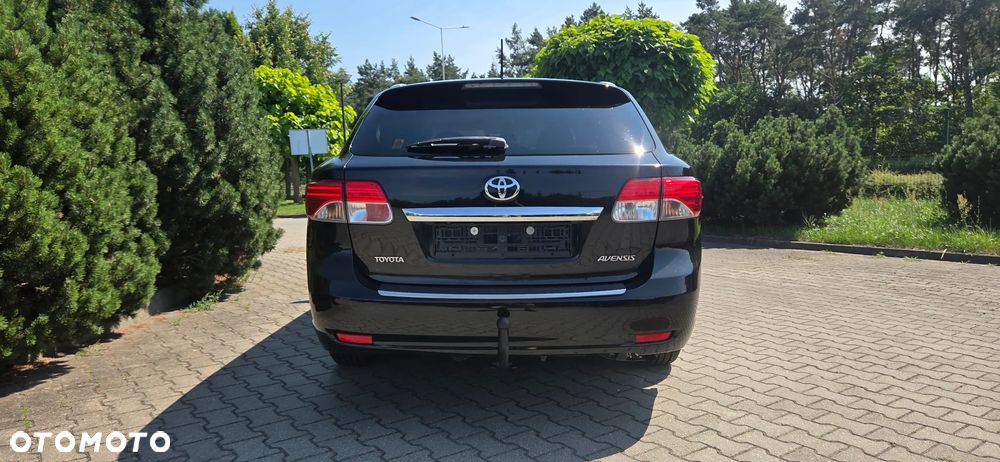 Toyota Avensis 1.8 Premium EU5 - 6