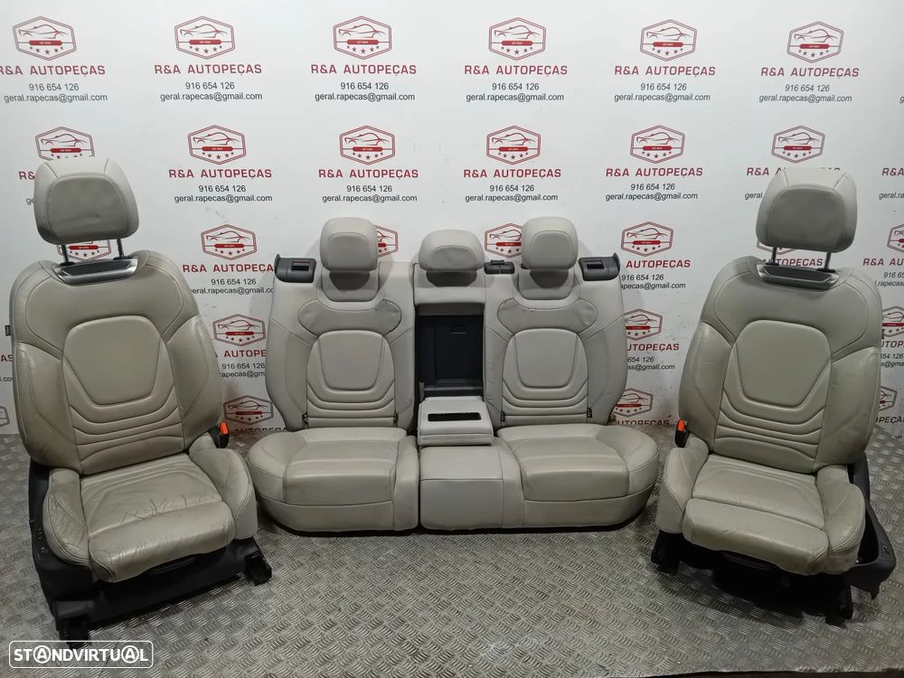 Conjunto de Bancos Citroën Ds5 em Pele Original