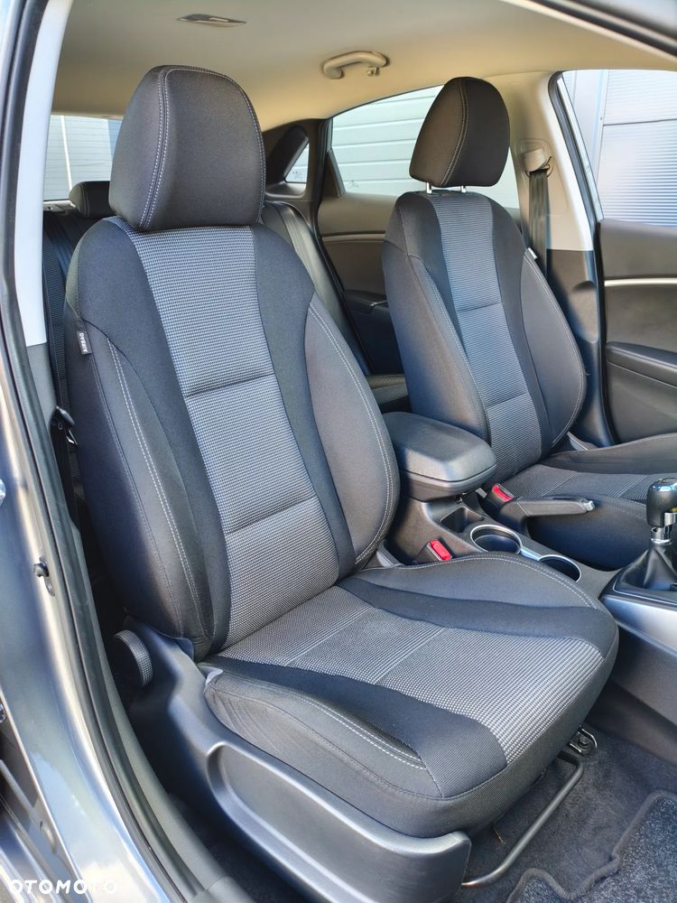 Hyundai i30 1.6 CRDI Trend - 13