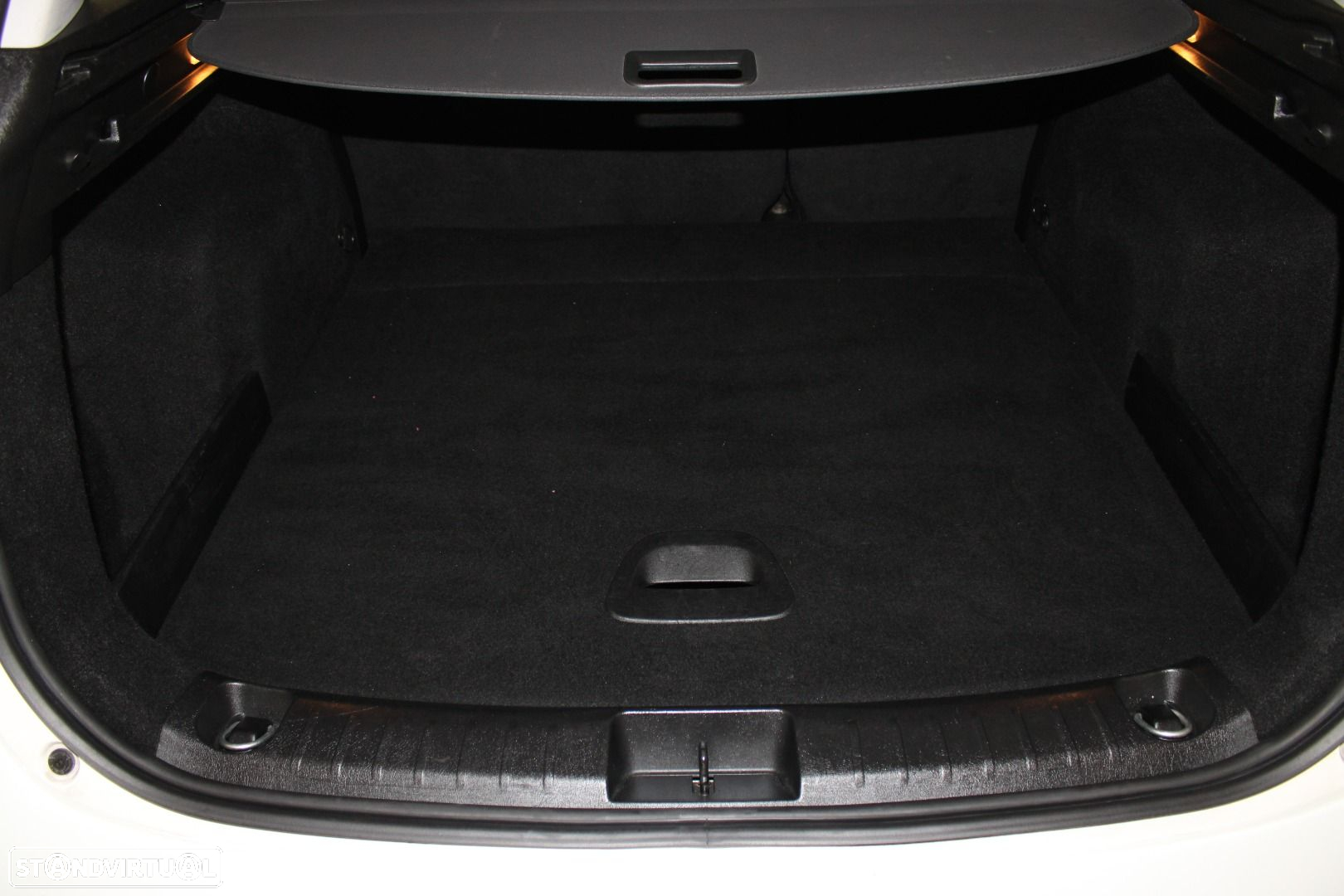 Fiat Tipo Station Wagon 1.6 M-Jet Lounge - 25