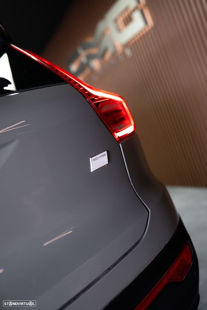 Volvo XC 40 Recharge 69 kWh Single Motor Core - 18