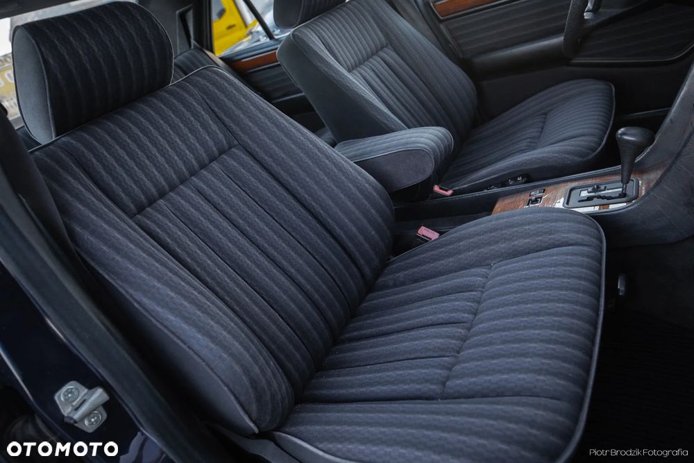 Mercedes-Benz W124 (1984-1993) - 25