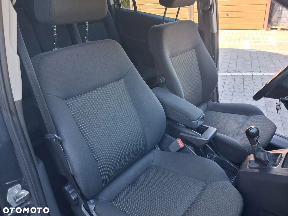Opel Zafira - 20