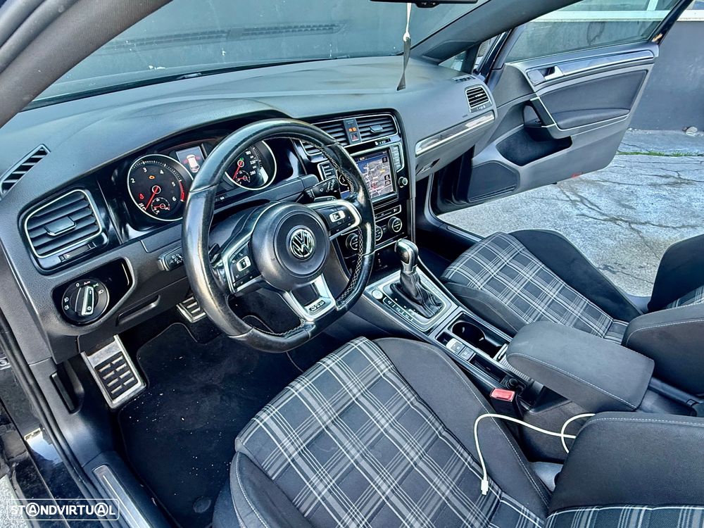 VW Golf 2.0 TDi GTD DSG - 6