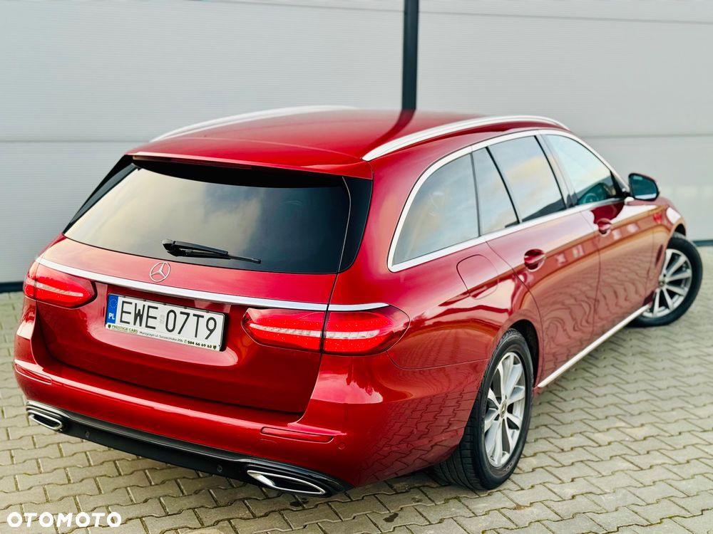 Mercedes-Benz Klasa E 220 d 9G-TRONIC Exclusive - 6