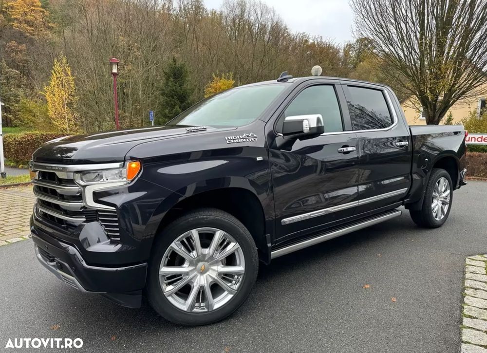 Chevrolet Silverado - 2