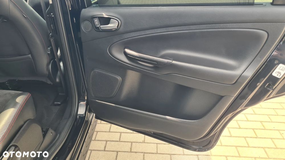 Ford S-Max 2.0 TDCi DPF Titanium - 20