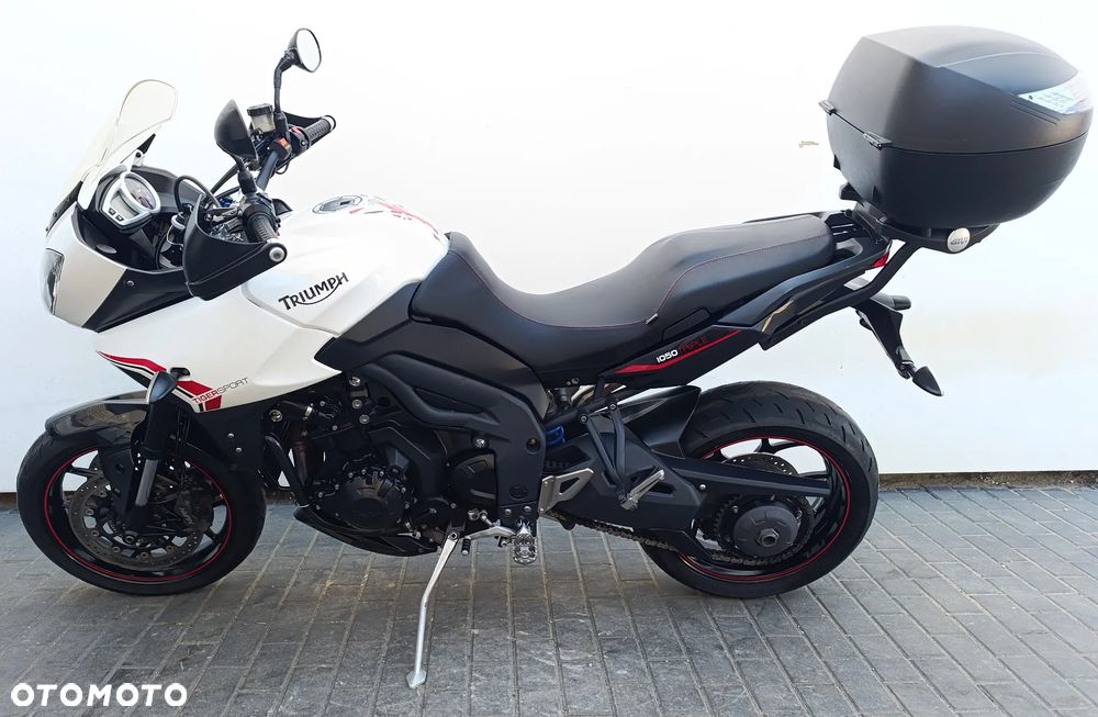 Triumph Tiger - 4