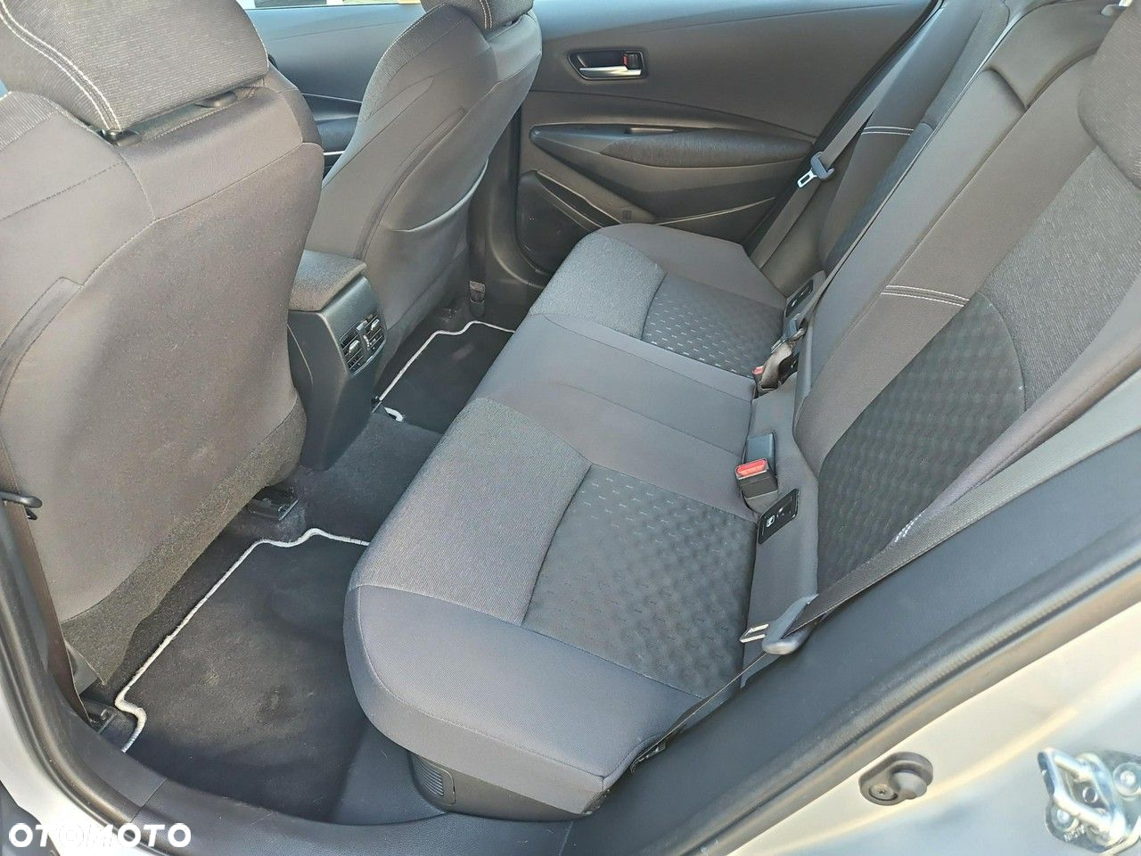 Toyota Corolla - 11