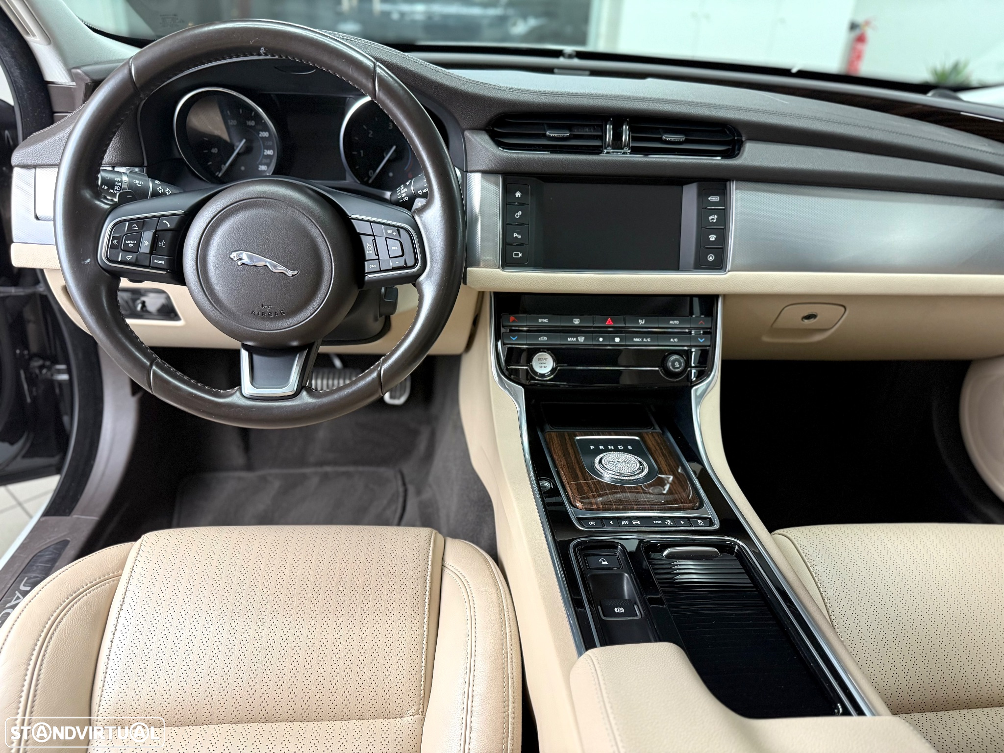 Jaguar XF 2.0 D Prestige Aut. - 17