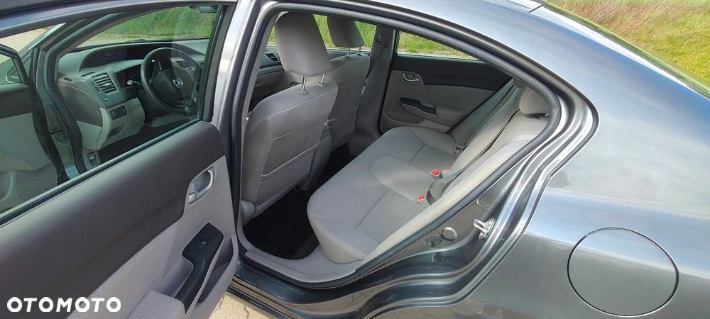 Honda Civic 1.8 i-VTEC Comfort - 15