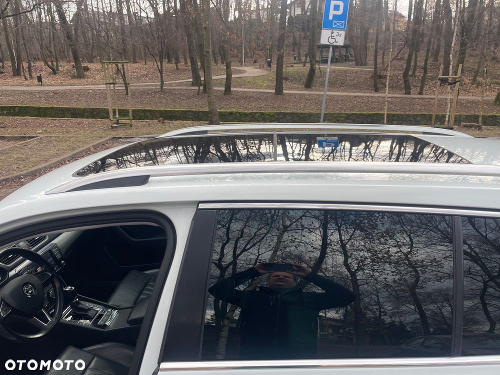 Skoda Superb 2.0 TDI Style DSG - 8